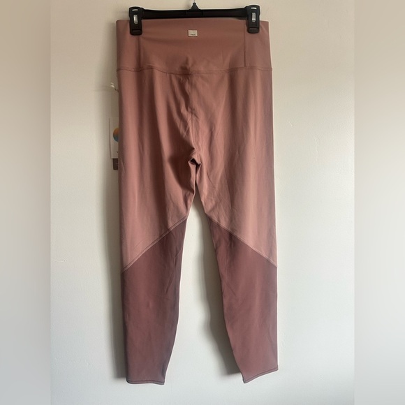 NWT Vuori Women's Active Colorblock Studio Legging AC9 Light Terracotta Size XL - Picture 4 of 7